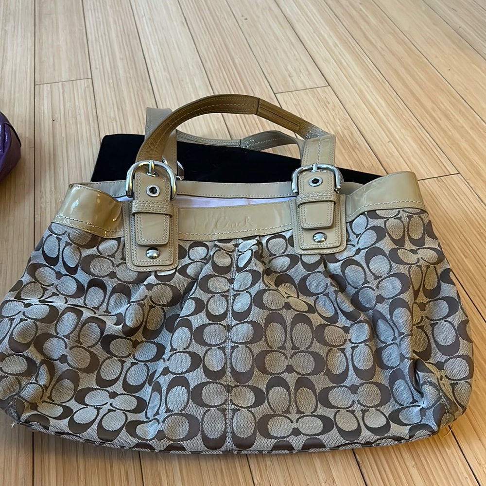 Coach purse great condition.  Small pen mark inside